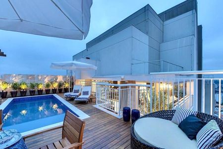 Apartamento à venda com 288m², 2 quartos e 3 vagas