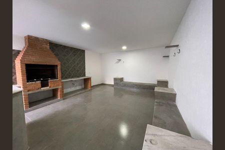 Casa à venda com 3 quartos, 214m² em Vila Alexandria, São Paulo