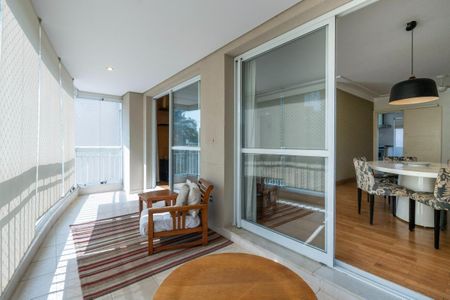 Apartamento à venda com 143m², 3 quartos e 3 vagas