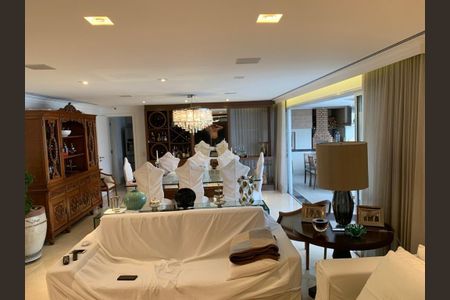 Apartamento à venda com 3 quartos, 258m² em Vila Cordeiro, São Paulo