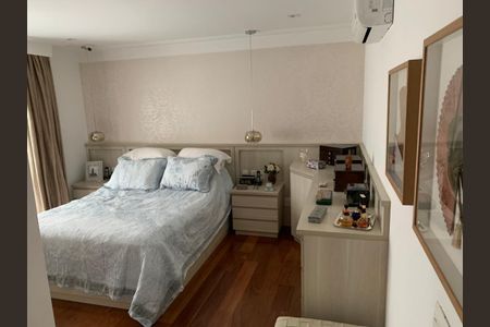 Apartamento à venda com 3 quartos, 258m² em Vila Cordeiro, São Paulo