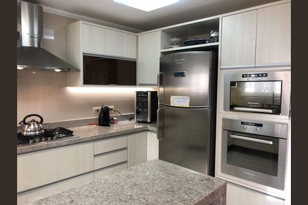 Casa à venda com 250m², 3 quartos e 3 vagas