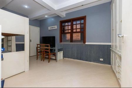 Casa à venda com 208m², 5 quartos e 3 vagas