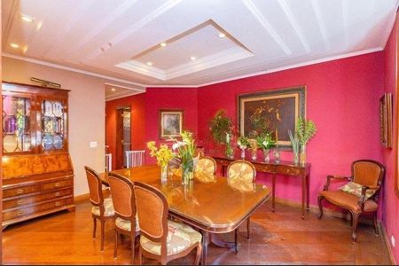 Casa à venda com 5 quartos, 208m² em Vila Madalena, São Paulo