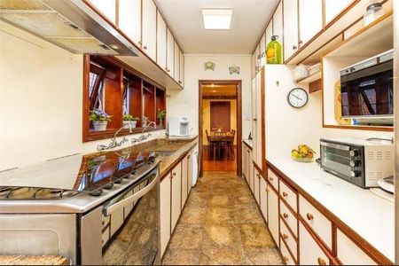 Casa à venda com 208m², 5 quartos e 3 vagas