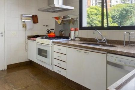 Apartamento à venda com 369m², 4 quartos e 5 vagas