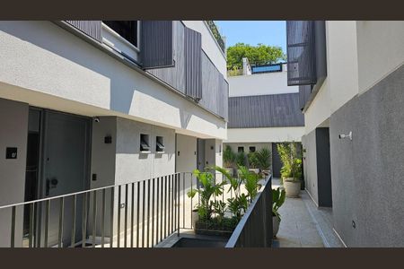 Casa à venda com 103m², 2 quartos e 2 vagas