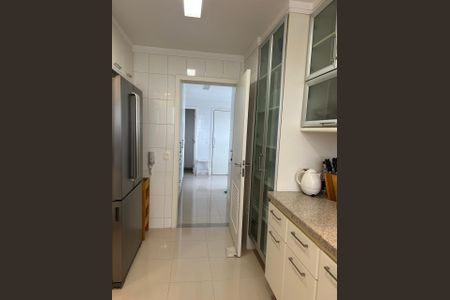 Apartamento à venda com 261m², 4 quartos e 4 vagas