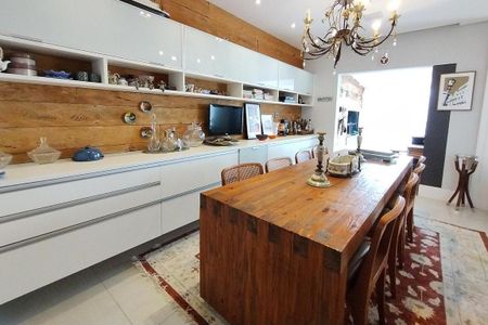 Apartamento à venda com 294m², 4 quartos e 4 vagas