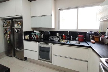 Apartamento à venda com 294m², 4 quartos e 4 vagas
