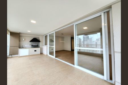 Apartamento à venda com 181m², 3 quartos e 3 vagasVaranda