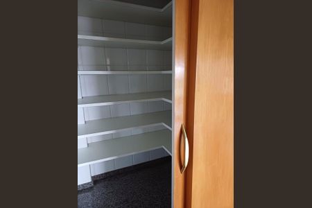 Apartamento à venda com 386m², 4 quartos e 6 vagas
