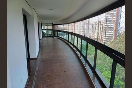 Apartamento à venda com 386m², 4 quartos e 6 vagas