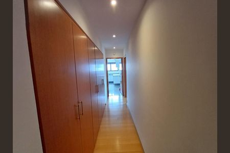 Apartamento à venda com 386m², 4 quartos e 6 vagas