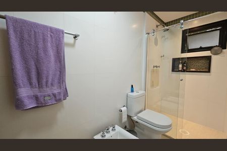 Apartamento à venda com 256m², 4 quartos e 4 vagas