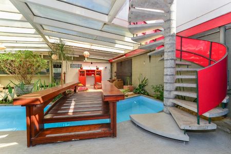 Casa à venda com 367m², 3 quartos e 4 vagas