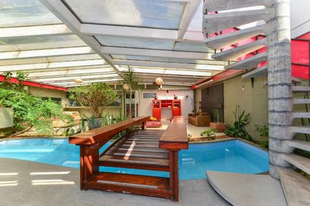 Casa à venda com 367m², 3 quartos e 4 vagas