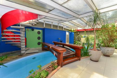 Casa à venda com 367m², 3 quartos e 4 vagas