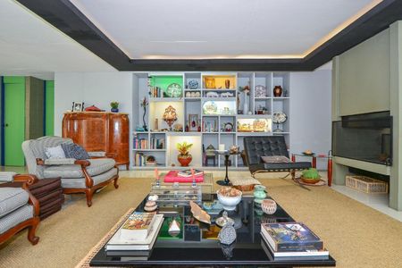 Casa à venda com 3 quartos, 367m² em Brooklin, São Paulo