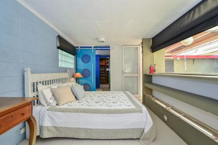 Casa à venda com 367m², 3 quartos e 4 vagas