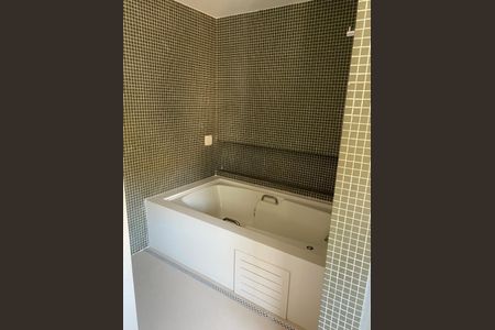 Apartamento à venda com 125m², 2 quartos e 3 vagas