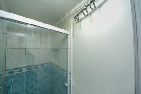 Apartamento à venda com 59m², 2 quartos e 1 vaga Apartamento à venda com 59m², 2 quartos e 1 vagaBanheiro