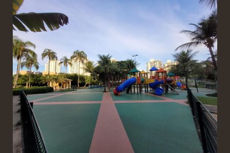 Apartamento à venda com 80m², 2 quartos e 1 vaga