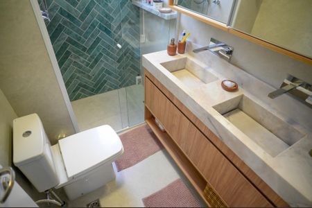 Apartamento à venda com 73m², 3 quartos e 1 vaga Apartamento à venda com 73m², 3 quartos e 1 vagaBanheiro da Suíte