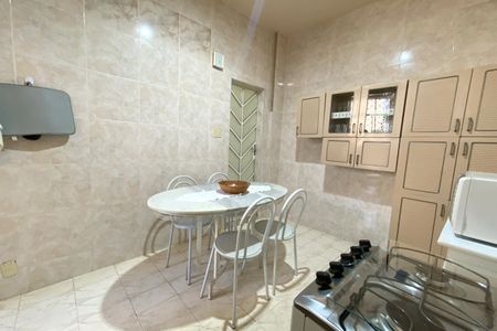 Apartamento à venda com 157m², 4 quartos e sem vaga Apartamento à venda com 157m², 4 quartos e sem vagaCozinha