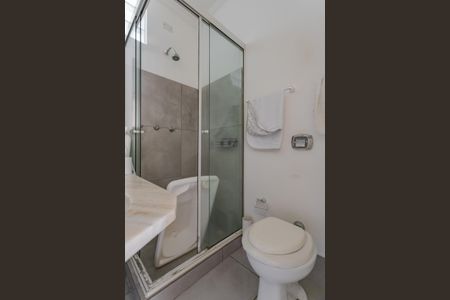 Apartamento para alugar com 117m², 2 quartos e sem vaga Apartamento para alugar com 117m², 2 quartos e sem vagaBanheiro da Suíte 2