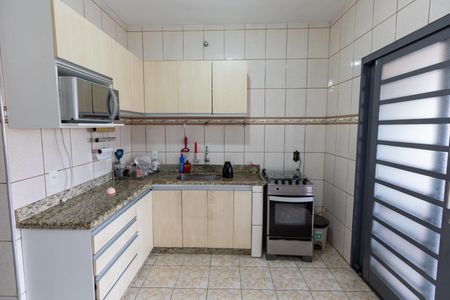 Casa à venda com 261m², 5 quartos e 3 vagasCozinha