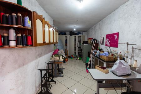 Casa à venda com 261m², 5 quartos e 3 vagasQuarto de Serviço