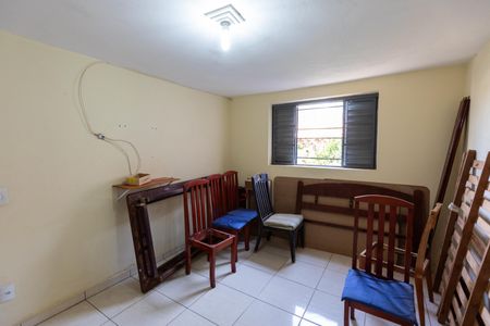 Casa à venda com 261m², 5 quartos e 3 vagasQuarto da Casa Porão