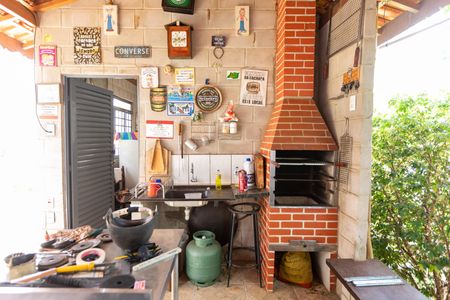 Casa à venda com 261m², 5 quartos e 3 vagasQuintal/Churrasqueira