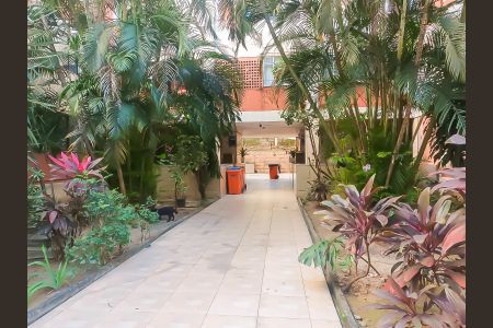 Apartamento para alugar com 61m², 2 quartos e 1 vaga Apartamento para alugar com 61m², 2 quartos e 1 vagaEntrada