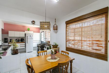 Casa à venda com 151m², 3 quartos e 1 vaga Casa à venda com 151m², 3 quartos e 1 vagaCozinha