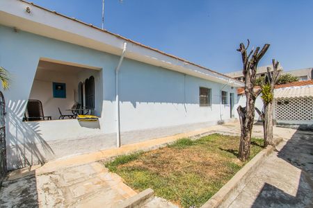 Casa à venda com 151m², 3 quartos e 1 vaga Casa à venda com 151m², 3 quartos e 1 vagaQuintal