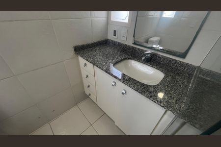 Apartamento à venda com 178m², 3 quartos e 2 vagas Apartamento à venda com 178m², 3 quartos e 2 vagasSuíte Banheiro