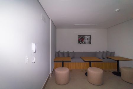 Apartamento para alugar com 26m², 1 quarto e sem vaga Apartamento para alugar com 26m², 1 quarto e sem vagaÁrea comum - Salão de festas