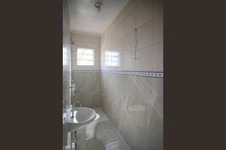 Apartamento à venda com 59m², 2 quartos e 1 vaga Apartamento à venda com 59m², 2 quartos e 1 vagaBanheiro da Suíte 2