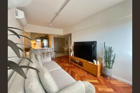 Apartamento à venda com 70m², 2 quartos e 1 vagaSala