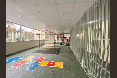 Apartamento à venda com 70m², 2 quartos e 1 vagaÁrea comum - Playground