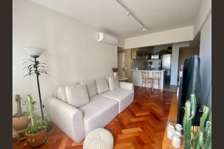 Apartamento à venda com 70m², 2 quartos e 1 vagaSala