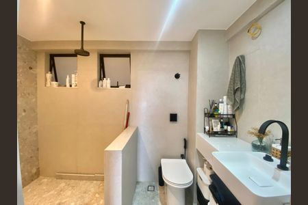 Apartamento à venda com 70m², 2 quartos e 1 vagaBanheiro Suite