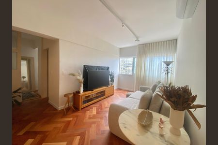 Apartamento à venda com 70m², 2 quartos e 1 vagaSala