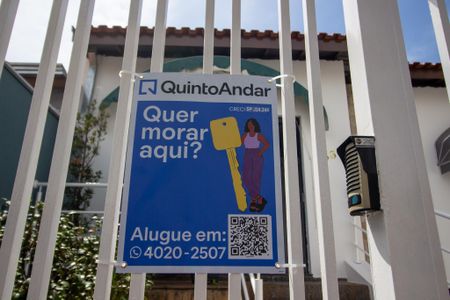 Studio para alugar com 35m², 1 quarto e sem vaga Studio para alugar com 35m², 1 quarto e sem vagaPlaca