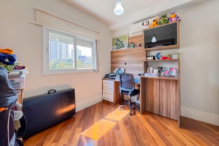 Apartamento à venda com 247m², 4 quartos e 4 vagas Apartamento à venda com 247m², 4 quartos e 4 vagasQuarto 2