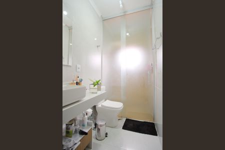 Casa à venda com 160m², 2 quartos e 2 vagasBanheiro Social