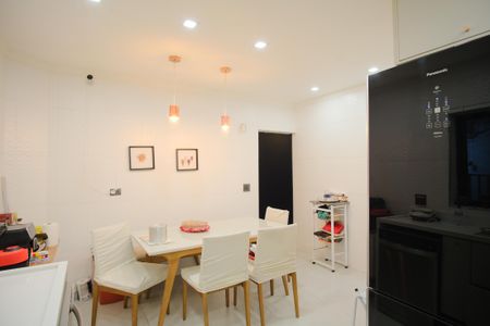 Casa à venda com 160m², 2 quartos e 2 vagasCozinha