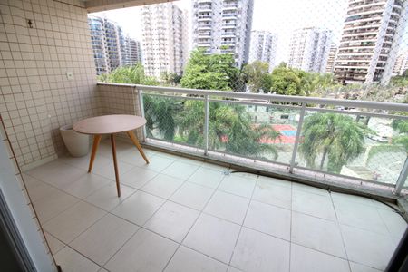 Varanda de apartamento para alugar com 3 quartos, 84m² em Jacarepaguá, Rio de Janeiro